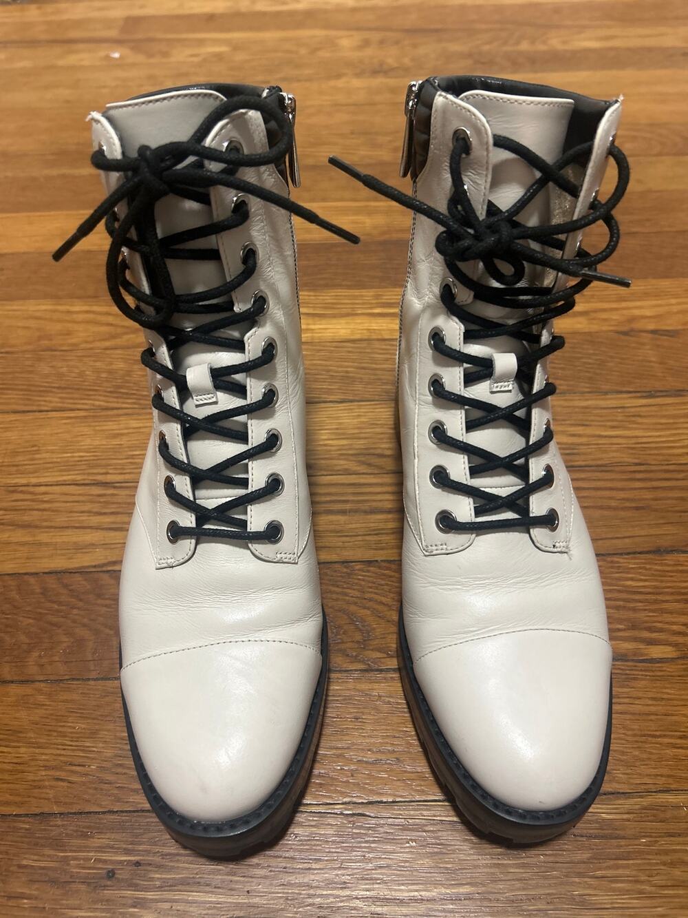 Michael Kors White Black Leather Zipper Slip Resistant Combat Boots 7.5M *Flaws